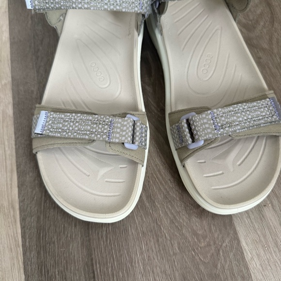 Like New Ecco X-Trinsic Vetiver Outdoor Casual Sandals - Picture 4 of 7